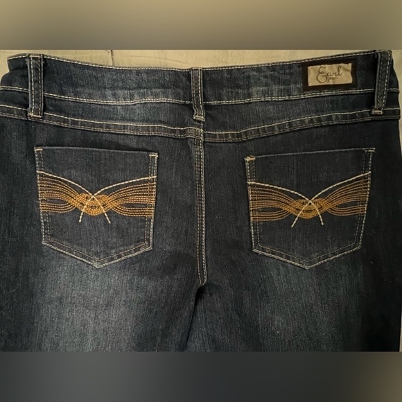 Earl Jeans, Straight Leg, size 11. - Picture 2 of 3
